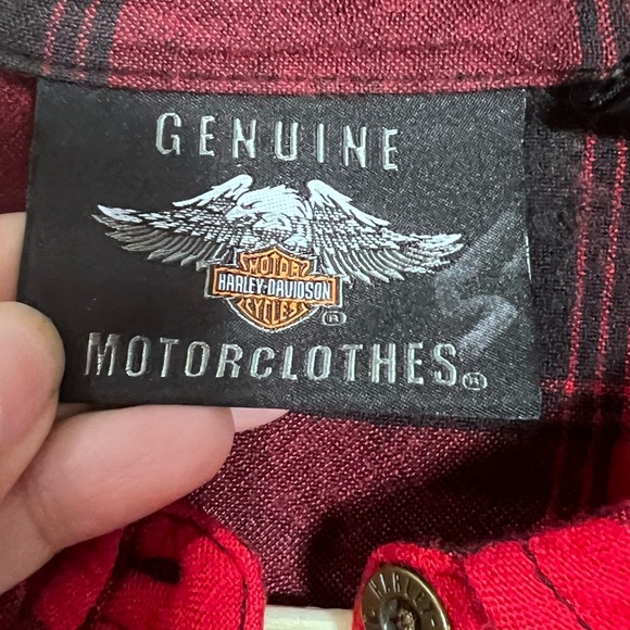 Red and Black Plaid Button-Up Shirt - Picture 4 of 9